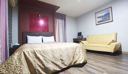 Room (Standard Room)