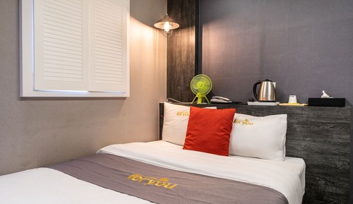 Room (Deluxe (PC/Netflix))