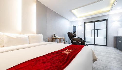 Room (Standard room (LG65" Smart TV Netflix)