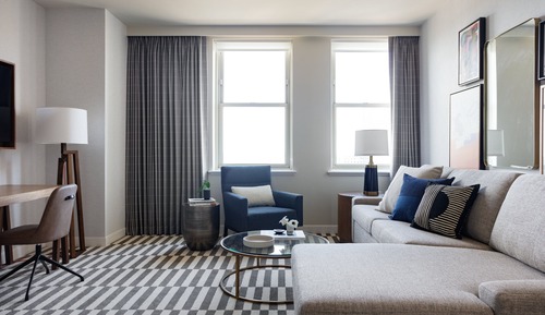 Suite, 1 cama de matrimonio grande, en esquina