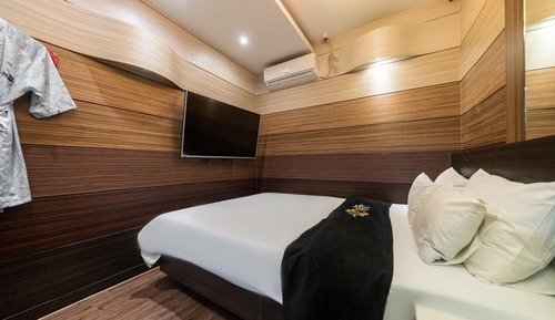 Room (Standard room (free Netflix and Disne)