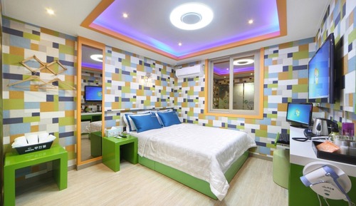 Room (Standard Room (Netflix Available))