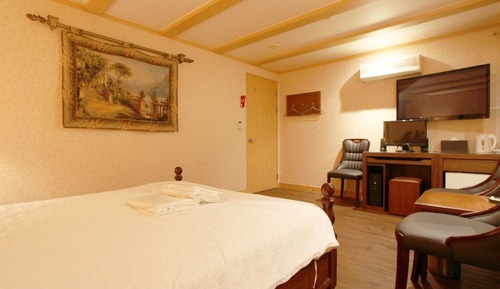 Room (Special room (all rooms non-smoking n)