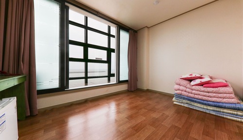 Room (Ondol (Ocean View))