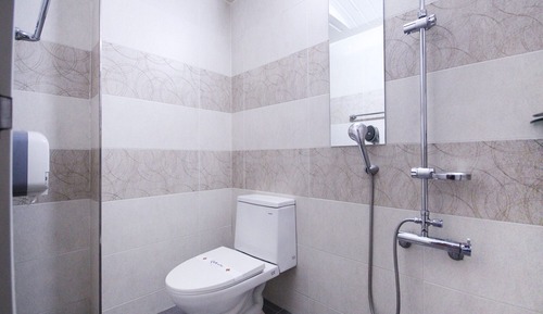 Room (Late check-out (randomly assigned Net)