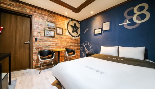 Room (Standard Room)