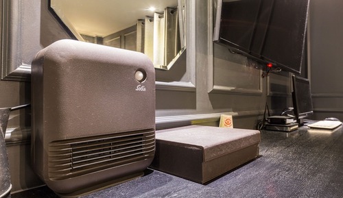 Room (VIP (Twin Bed) (Bathtub 65 inch TV Ne)