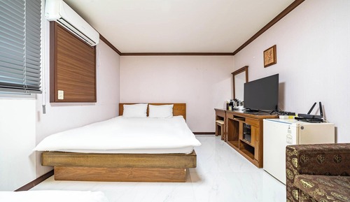 Room (Deluxe Room - Twin)