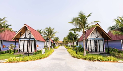 Habitación, vistas a la piscina (Wooden Bungalow)