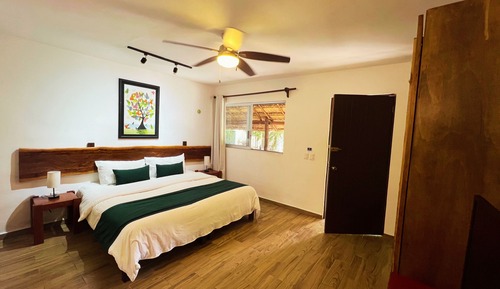 Habitación Deluxe doble, 1 cama de matrimonio grande, vistas al jardín