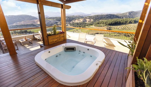 Habitación superior, vistas a la piscina