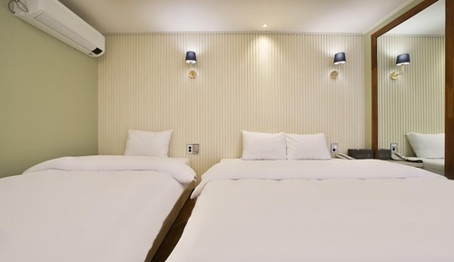 Habitación con 2 camas individuales (R)