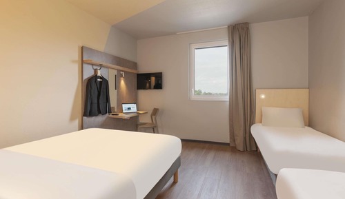 Habitación familiar, varias camas