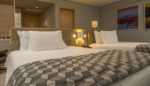 Habitación Deluxe, varias camas