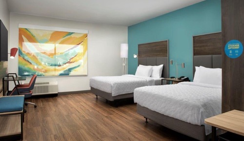 Habitación, 2 camas de matrimonio, accesible para personas con discapacidad (Mob/Hear Acc W/Tub)