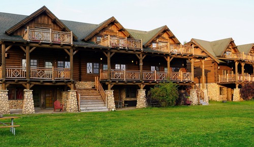 Family Townhome, 3 Bedrooms, Balcony, Partial Lake View