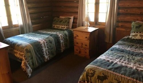 Traditional Cabin, 3 Bedrooms, Beachside