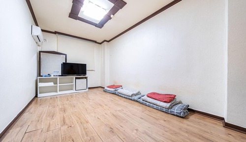 Room (Ondol large (old building/movie/washe)