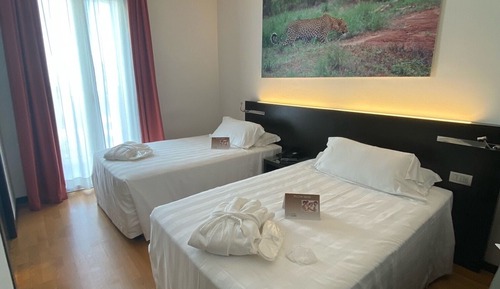 Habitación con 1 cama doble o 2 individuales