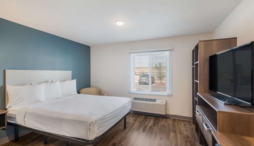 Habitación básica, 1 cama de matrimonio, accesible para personas con discapacidad (Roll-In Shower)