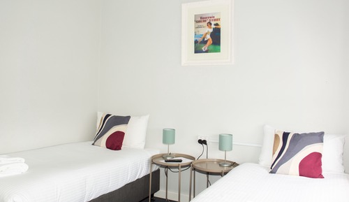 Habitación clásica con 2 camas individuales