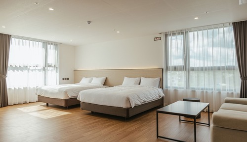 Habitación cuádruple, vistas al mar