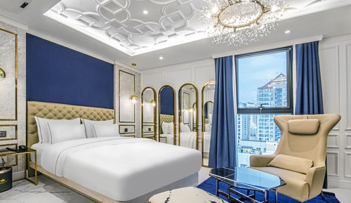 Signature Suite (No Parking)