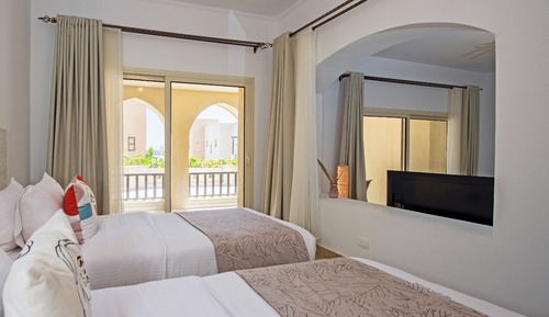 Habitación clásica con 2 camas individuales