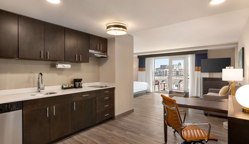 Estudio, 1 cama de matrimonio grande, no fumadores, balcón