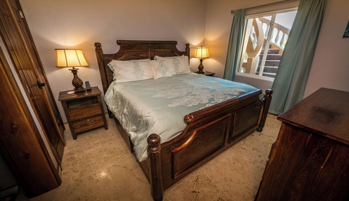 Apartamento Premier, 3 habitaciones, vistas a la piscina, frente al mar