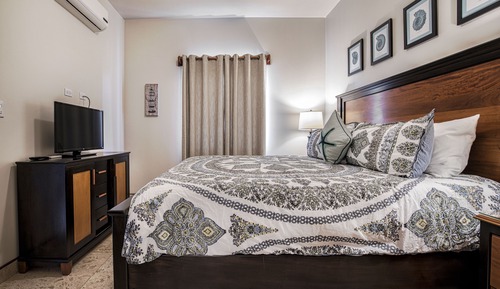 Apartamento familiar, 3 habitaciones, vistas al mar, frente al mar