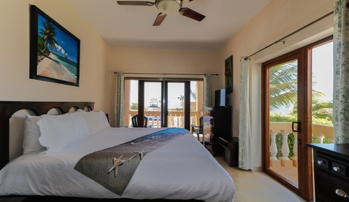 Suite Premier, 3 habitaciones, vistas a la piscina, frente al mar