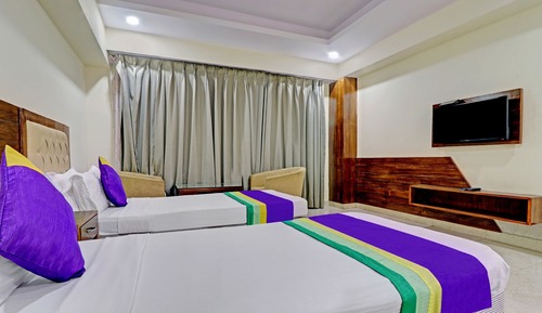 Standard Double Room, City View