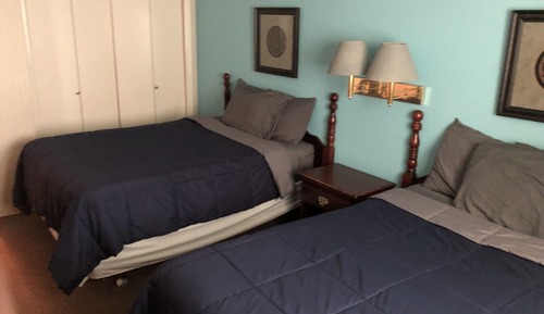 Suite estándar, 2 camas dobles, no fumadores