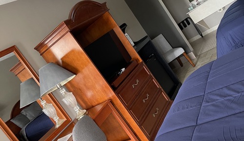 Habitación básica doble, 2 camas dobles, no fumadores (Street View)