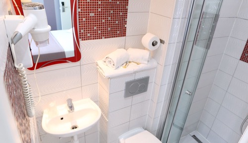 Habitación económica con 2 camas individuales