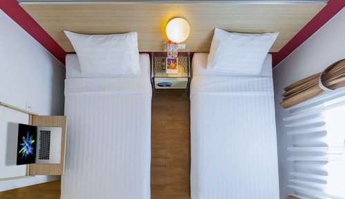 Habitación con 2 camas individuales