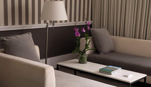 Castellan Suite