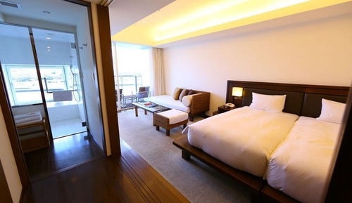 Habitación con 2 camas individuales