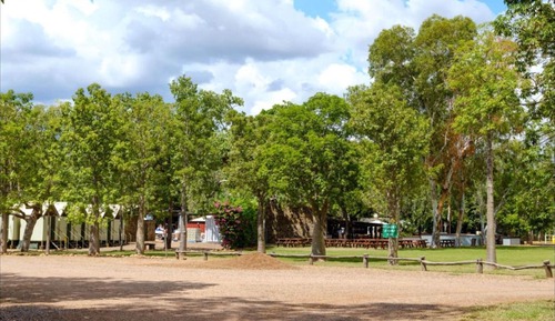 Tienda estándar (Station Tent - Twin)