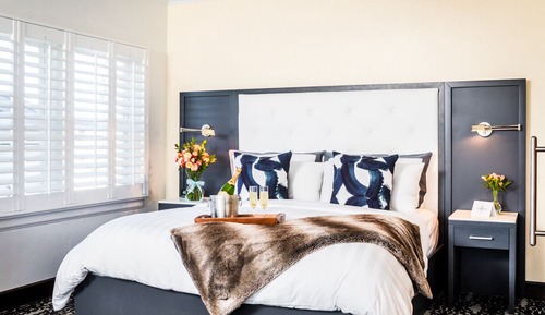 Suite, 1 cama de matrimonio grande con sofá cama