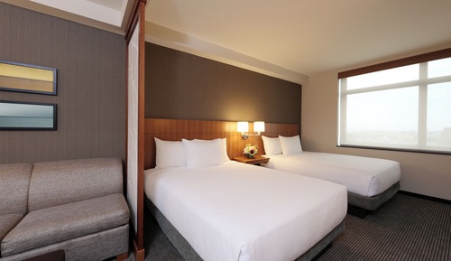 Habitación, 2 camas de matrimonio, accesible para personas con discapacidad, bañera