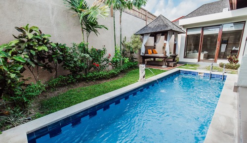 Villa familiar, 2 habitaciones, piscina privada (Free Shuttle to Seminyak Village)
