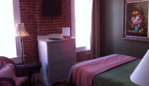 Habitación doble, baño privado (Queen Guest Room)