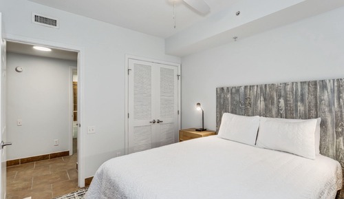 Apartamento, 2 habitaciones, vistas a la playa, frente a la playa (Beach Chairs Included)