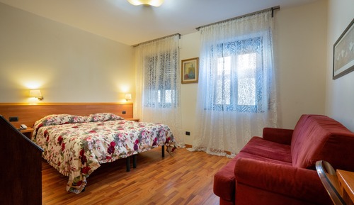 Habitación cuádruple estándar