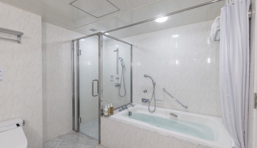 Habitación cuádruple familiar, no fumadores (Forest, No View, No Extra Bed)