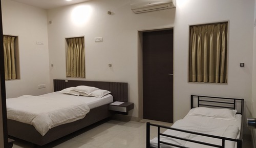 Habitación triple clásica