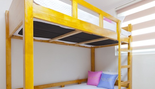 (Foreigners Only) Shared Dormitory, Women only (6 person)