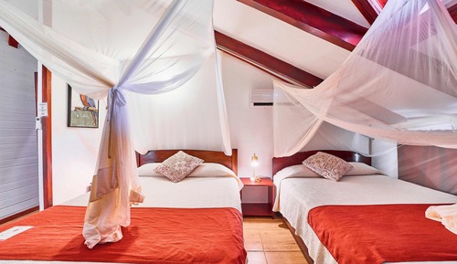 Habitación cuádruple estándar